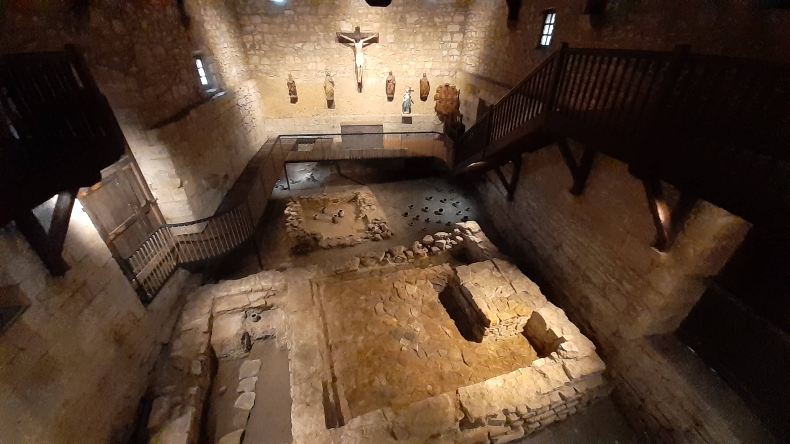 Museo Oiasso — Ermita Santa Elena (Necrópolis)