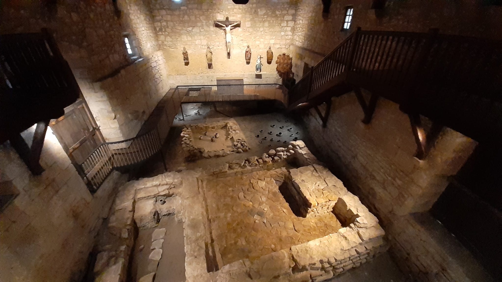 Oiasso Museoa — Ama Xantalen Ermita (Nekropolia)